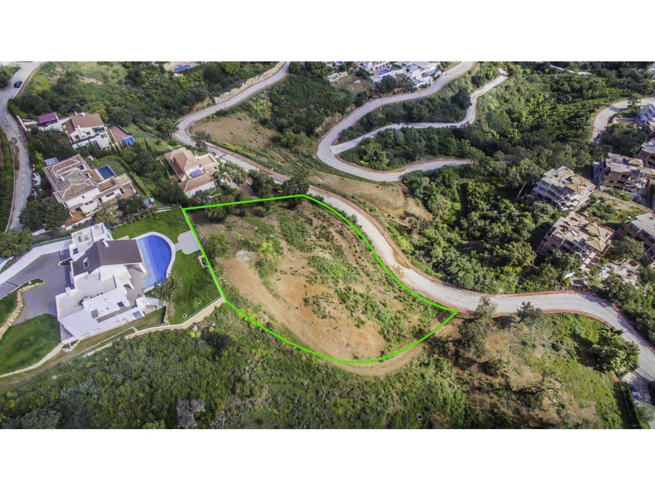 4 sypialnia Willa na sprzedaż w Elviria z basenem garażem - 2 640 000 € (Ref: 9019775)