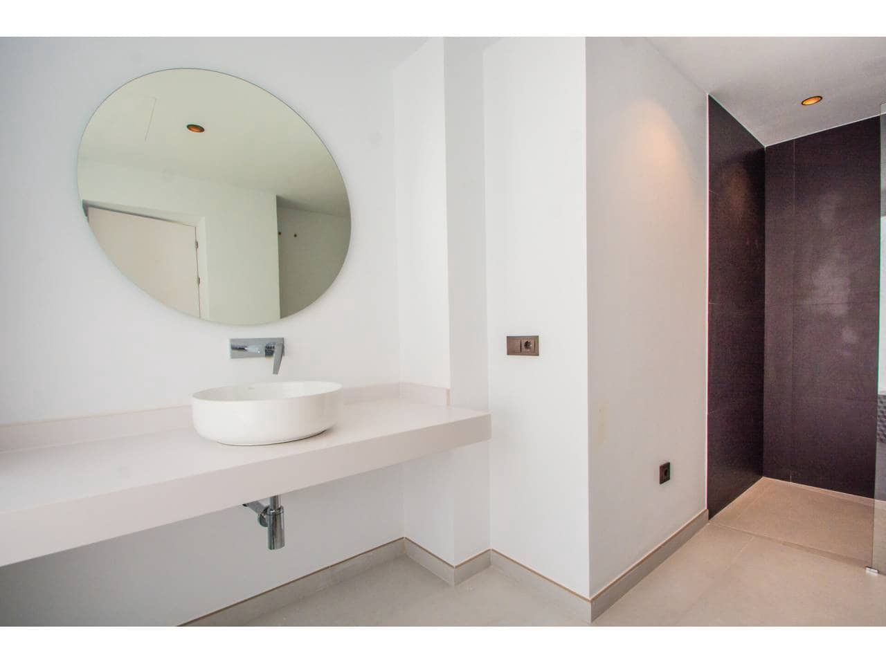 4 soveværelse Villa til salg i Elviria med swimmingpool garage - € 2.195.000 (Ref: 9019777)