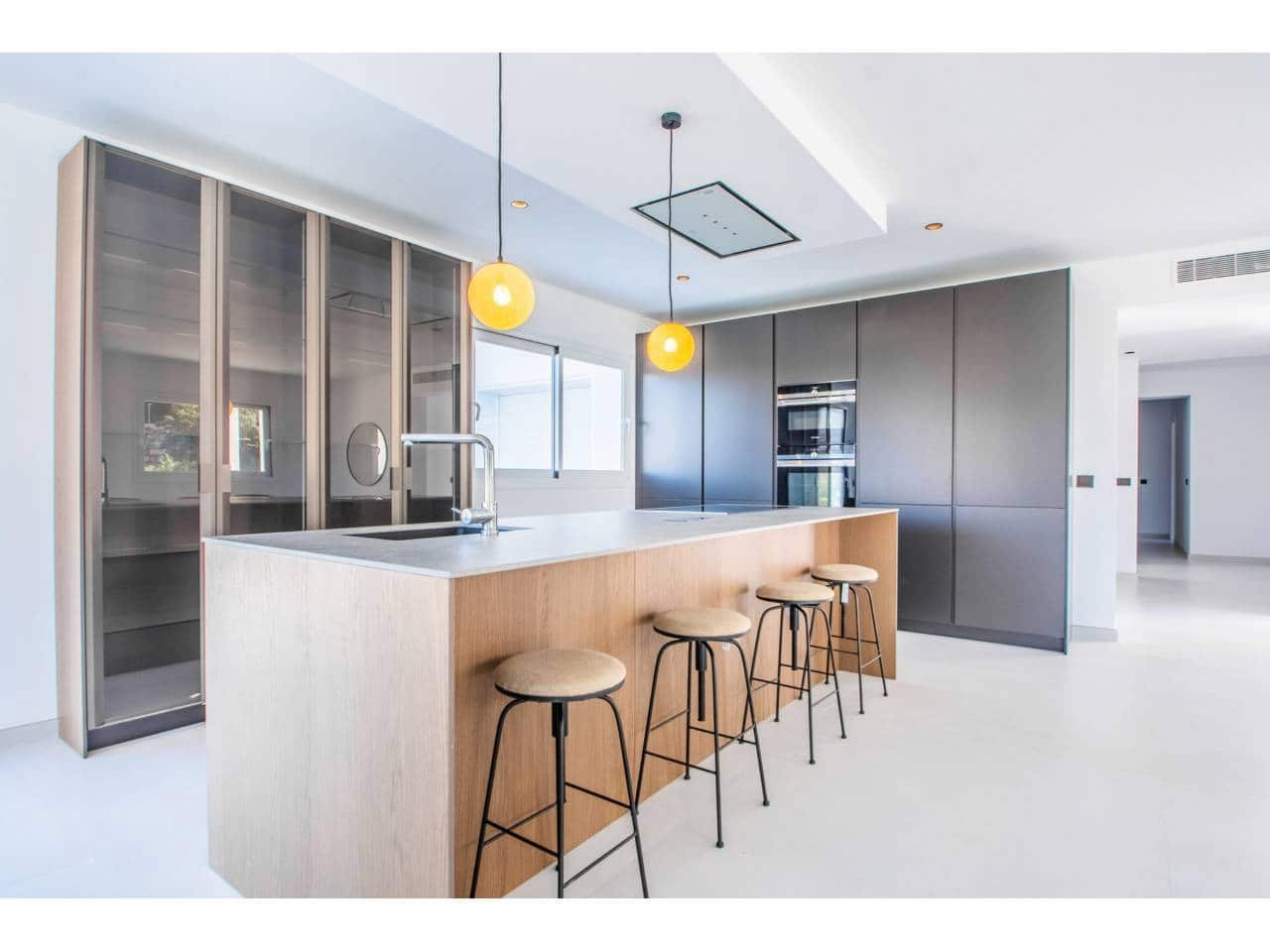 4 soveværelse Villa til salg i Elviria med swimmingpool garage - € 2.195.000 (Ref: 9019777)