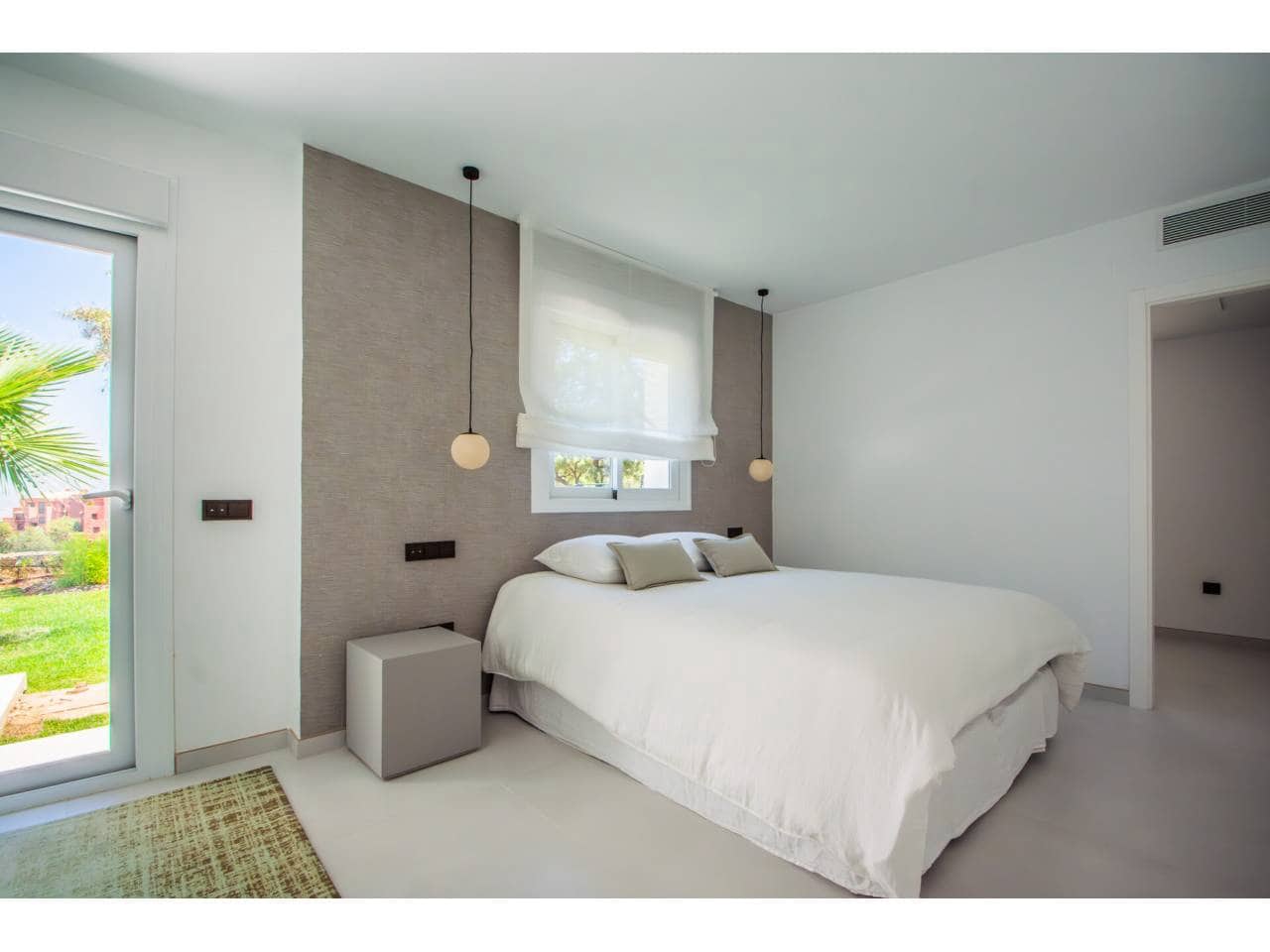 4 soveværelse Villa til salg i Elviria med swimmingpool garage - € 2.195.000 (Ref: 9019777)