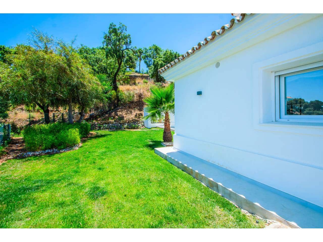 4 soveværelse Villa til salg i Elviria med swimmingpool garage - € 2.195.000 (Ref: 9019777)