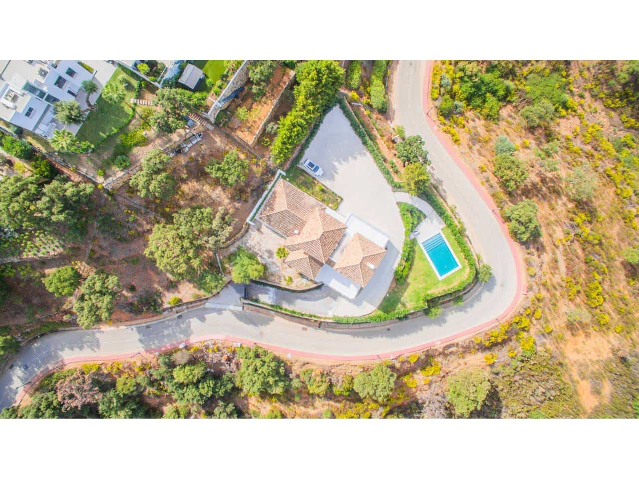 4 soveværelse Villa til salg i Elviria med swimmingpool garage - € 2.195.000 (Ref: 9019777)