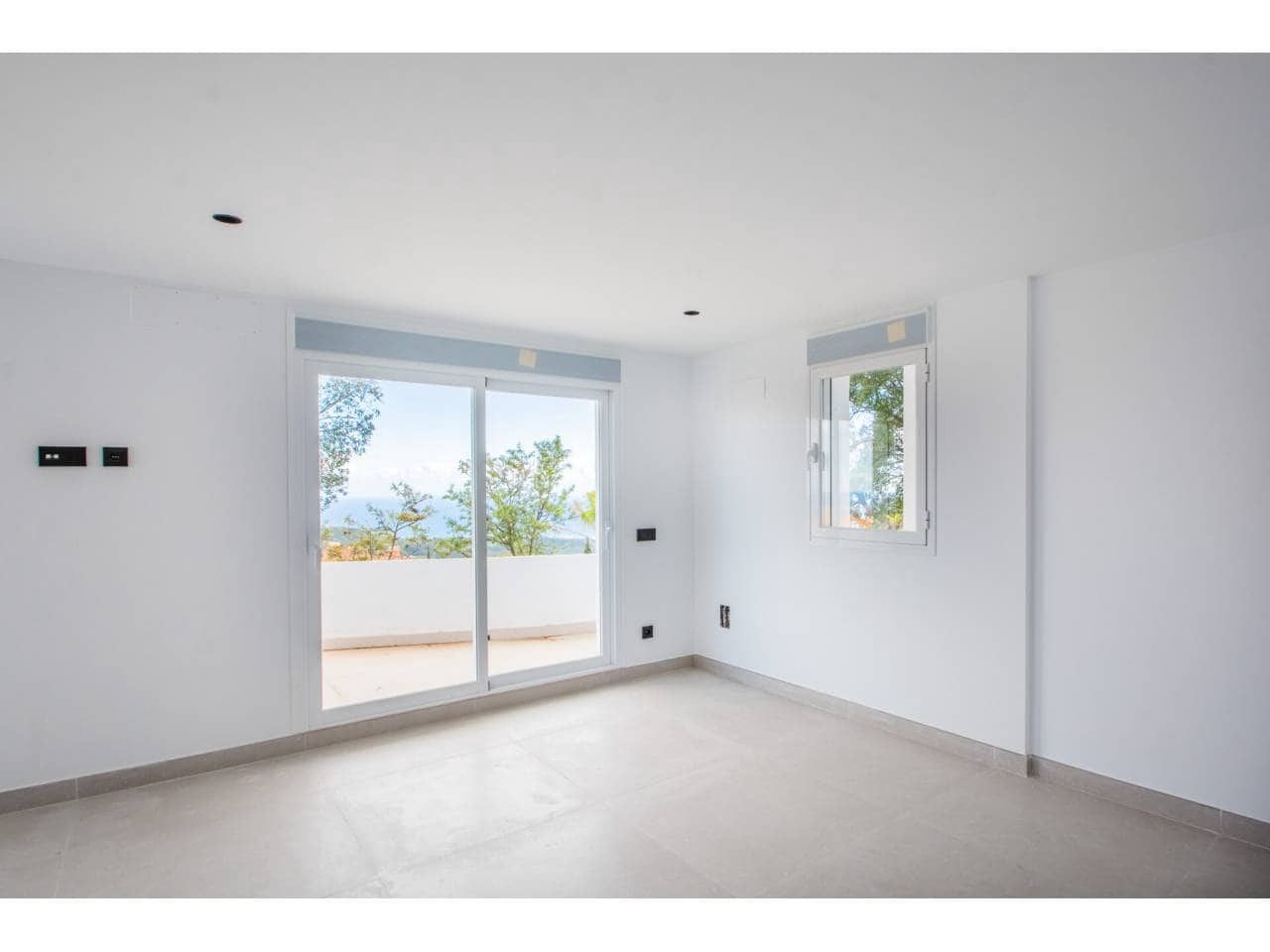 3 Zimmer Apartment zu verkaufen in Elviria mit Pool Garage - 950.000 € (Ref: 9029249)