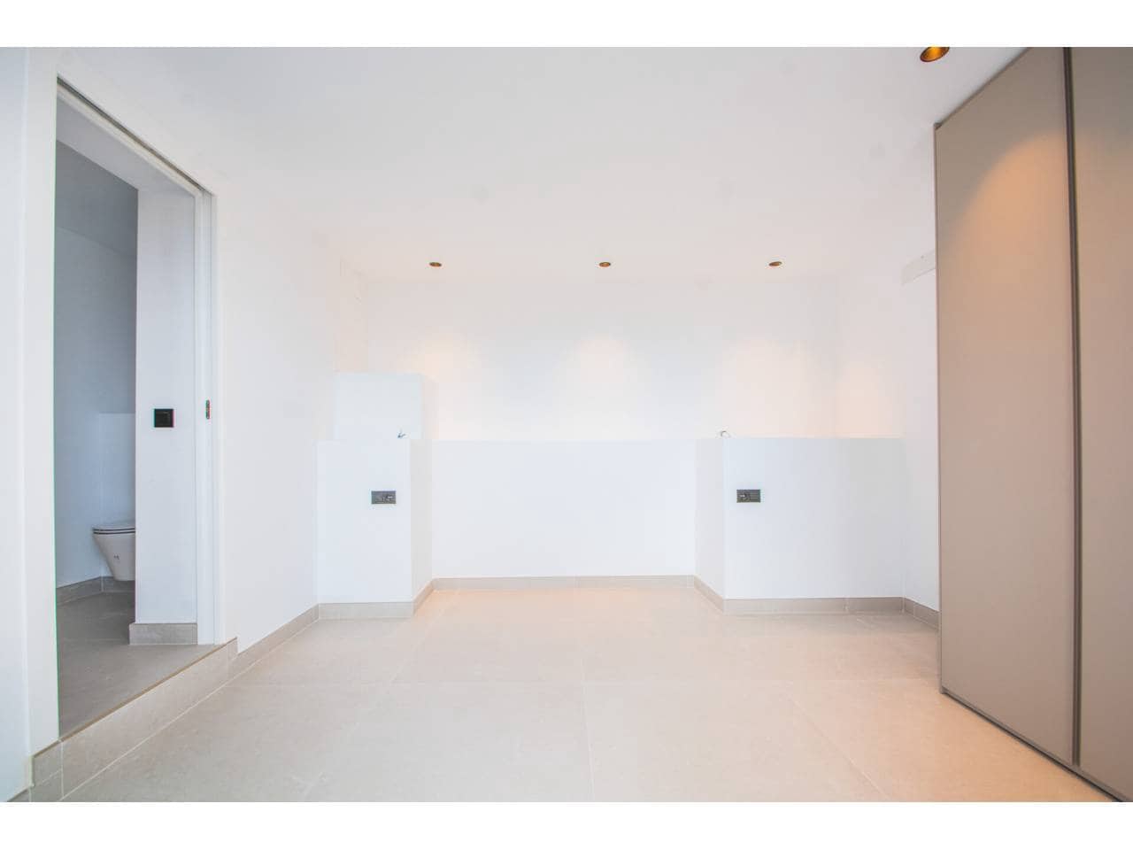 3 Zimmer Apartment zu verkaufen in Elviria mit Pool Garage - 950.000 € (Ref: 9029249)