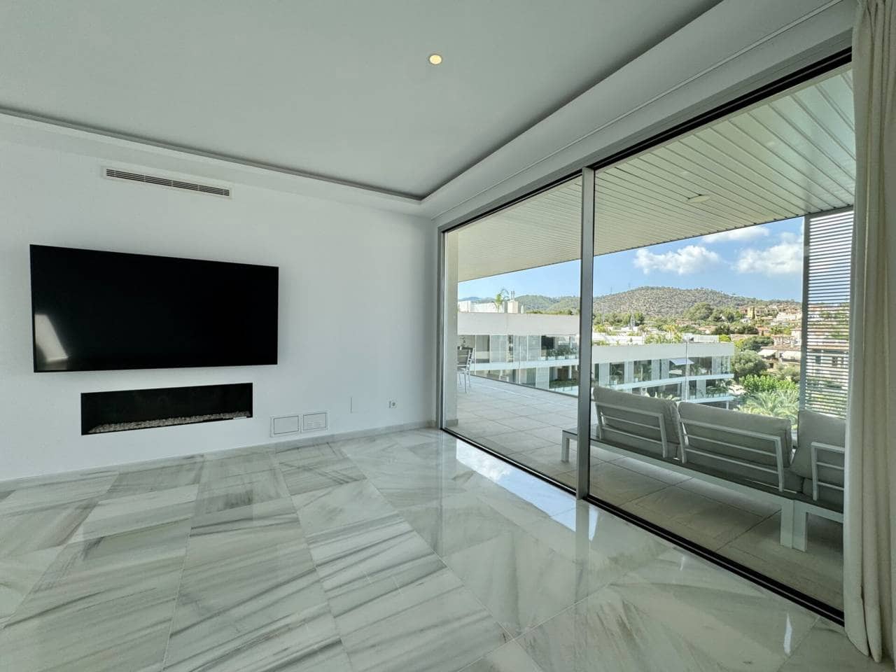 4 makuuhuone Kattohuoneisto vuokrattavana paikassa Palma de Mallorca mukana uima-altaan 
autotalli - 6 500 € (Ref: 9104499)