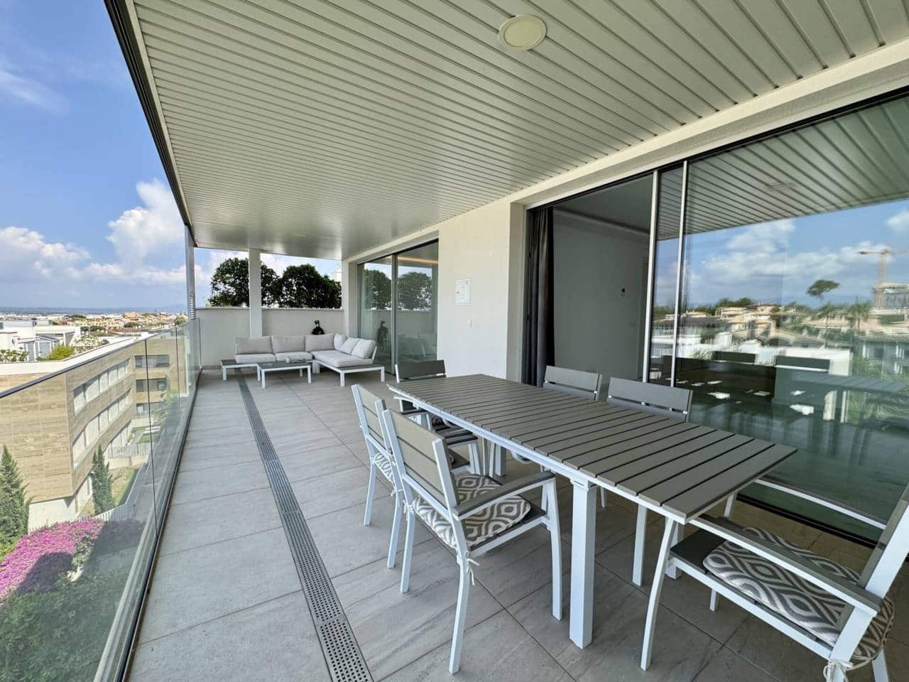 4 makuuhuone Kattohuoneisto vuokrattavana paikassa Palma de Mallorca mukana uima-altaan 
autotalli - 6 500 € (Ref: 9104499)