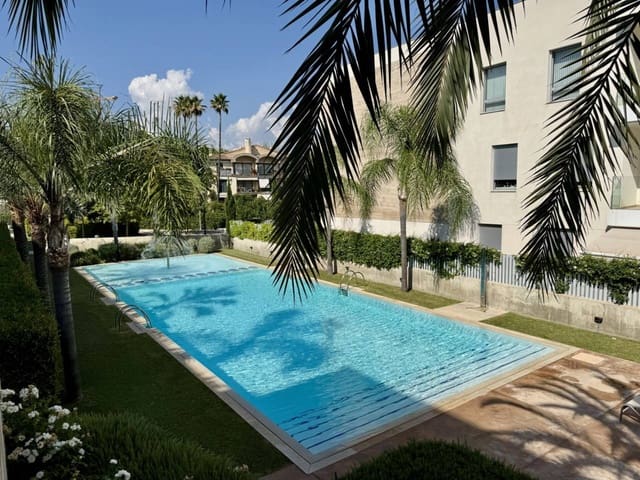 4 makuuhuone Kattohuoneisto vuokrattavana paikassa Palma de Mallorca mukana uima-altaan 
autotalli - 6 500 € (Ref: 9104499)