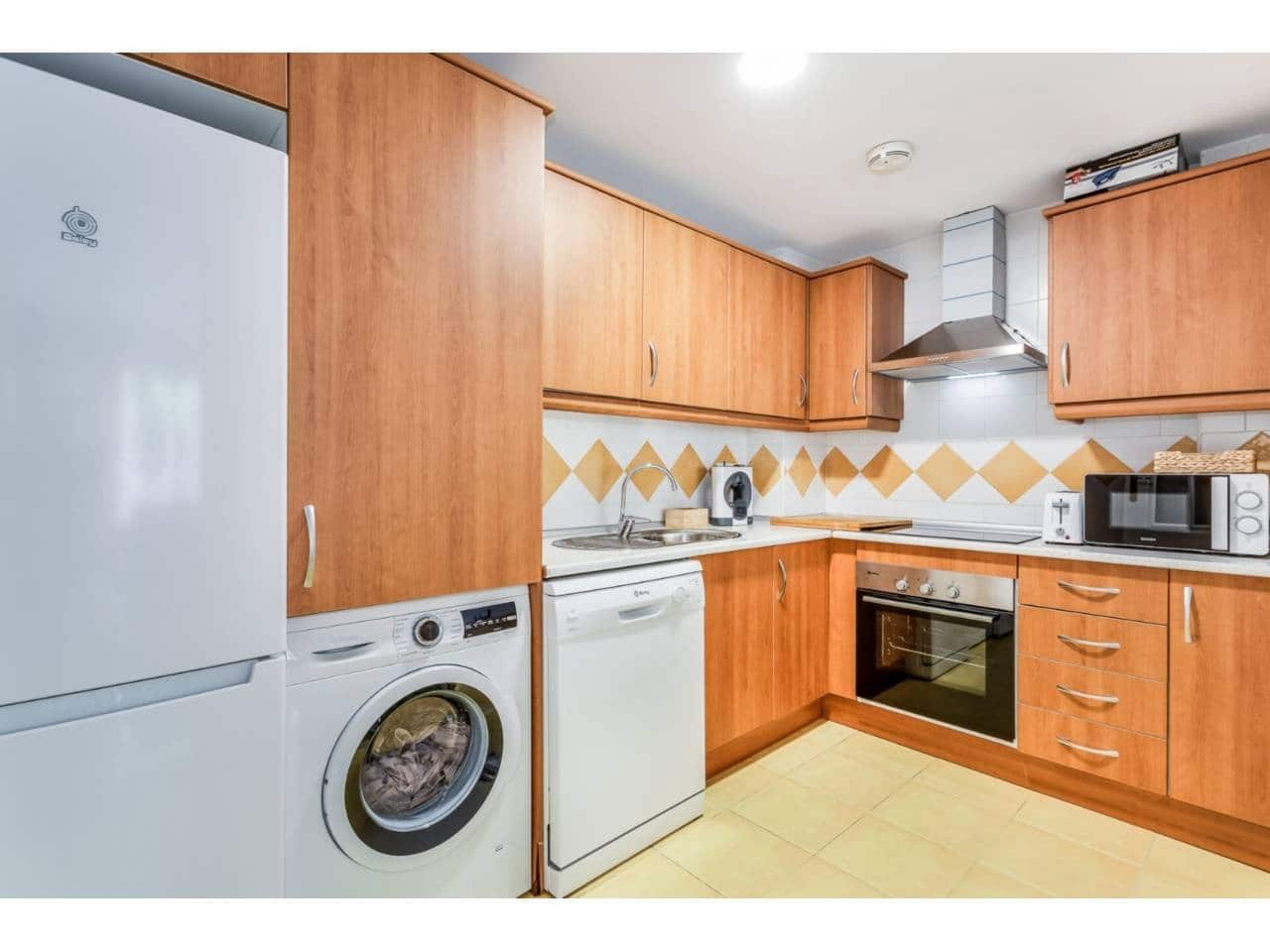 2 bedroom Flat for rent in Elviria with pool garage - € 1,600 (Ref: 9294222)