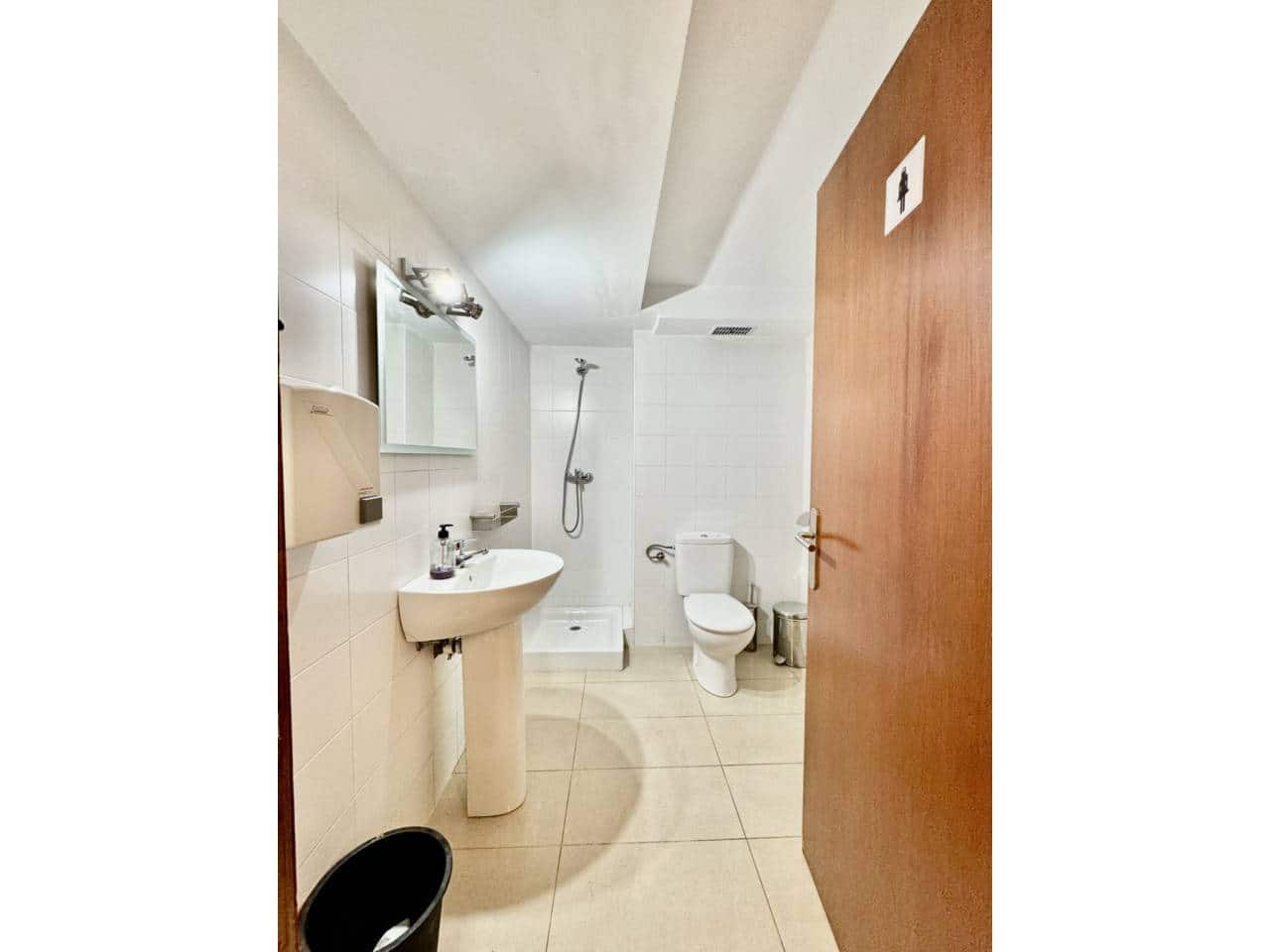 Office for rent in Palma de Mallorca - € 2,300 (Ref: 9312472)