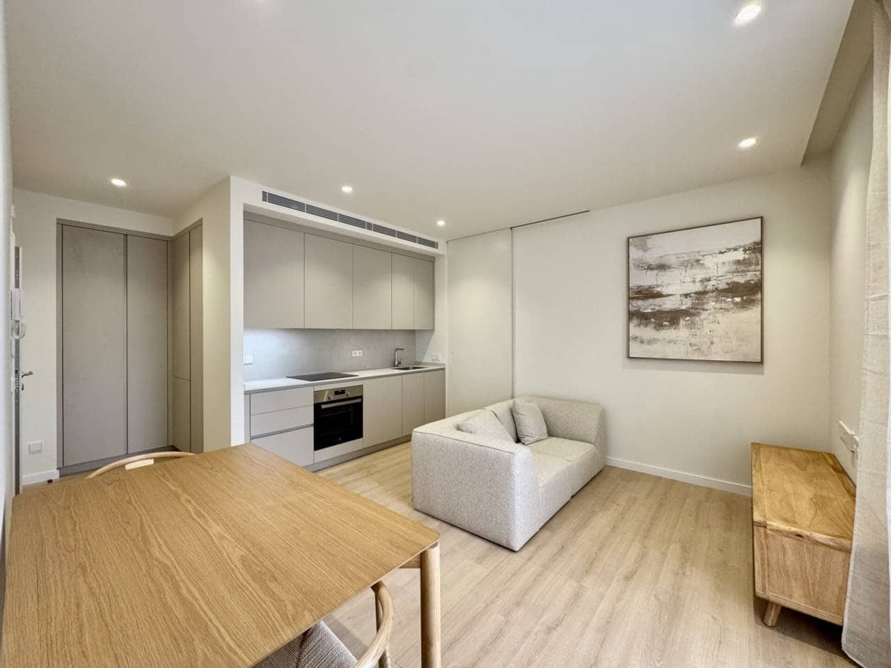 1 bedroom Flat for rent in Palma de Mallorca - € 1,300 (Ref: 9337660)