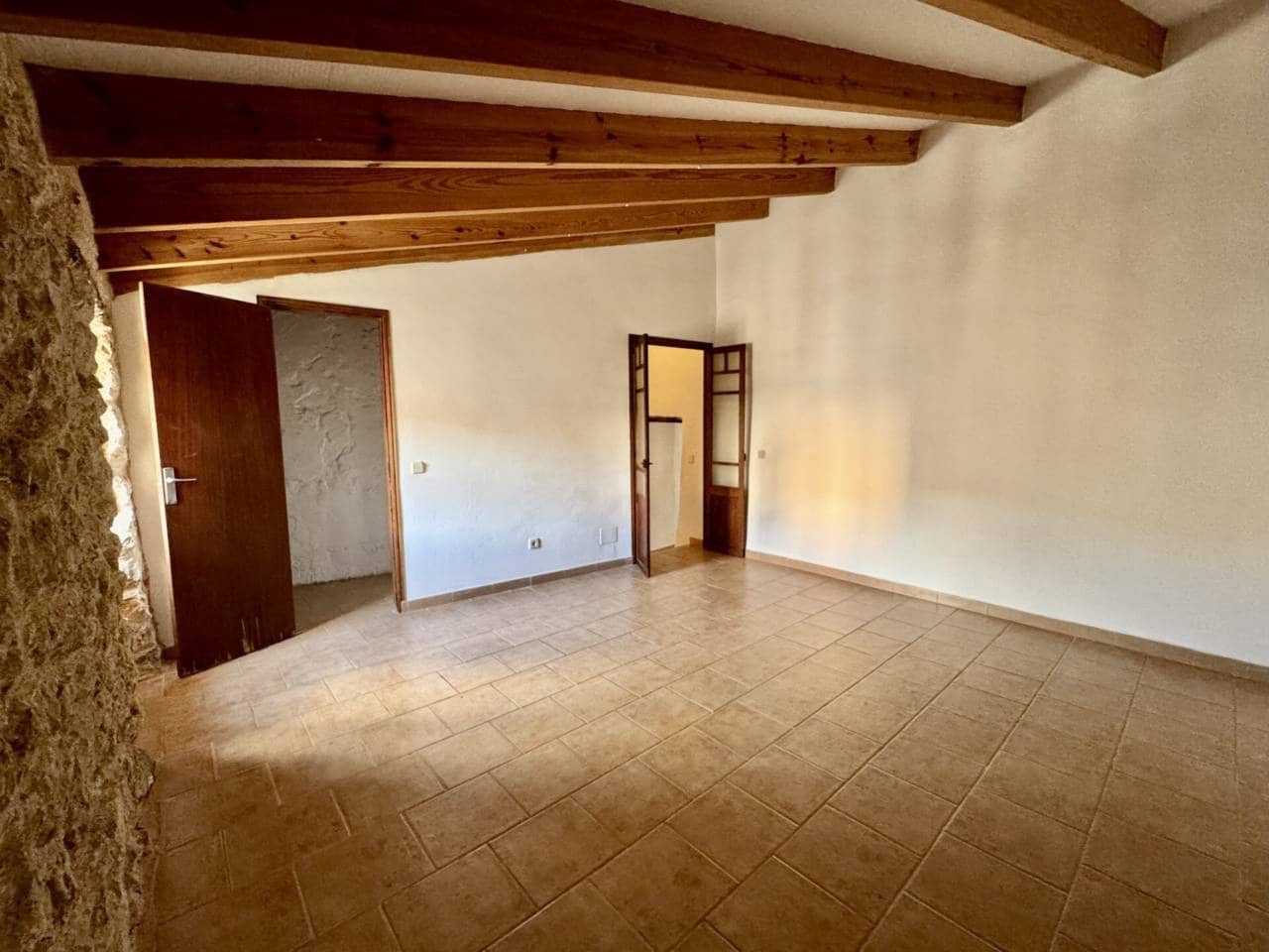 2 sovrum Hus att hyra i Alaro - 2 000 € (Ref: 9378822)
