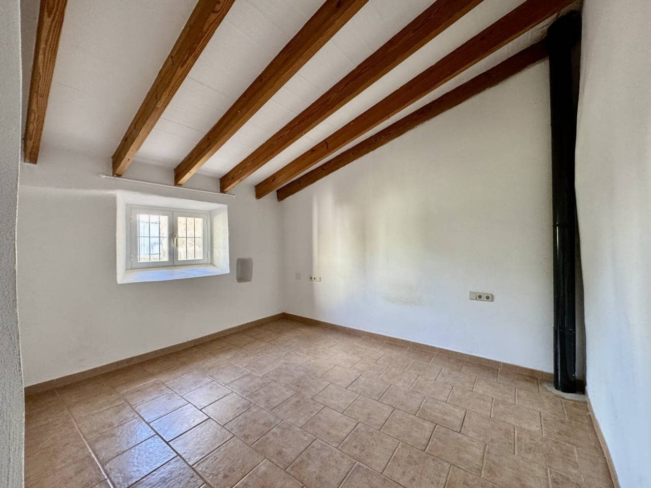 2 sovrum Hus att hyra i Alaro - 2 000 € (Ref: 9378822)