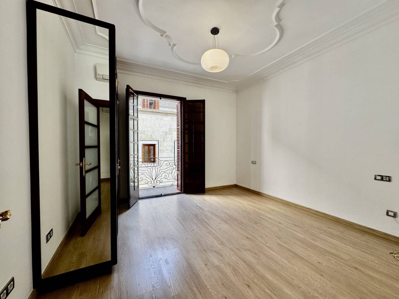 3 soverom Leilighet til leie i Palma de Mallorca - € 1 875 (Ref: 9430751)