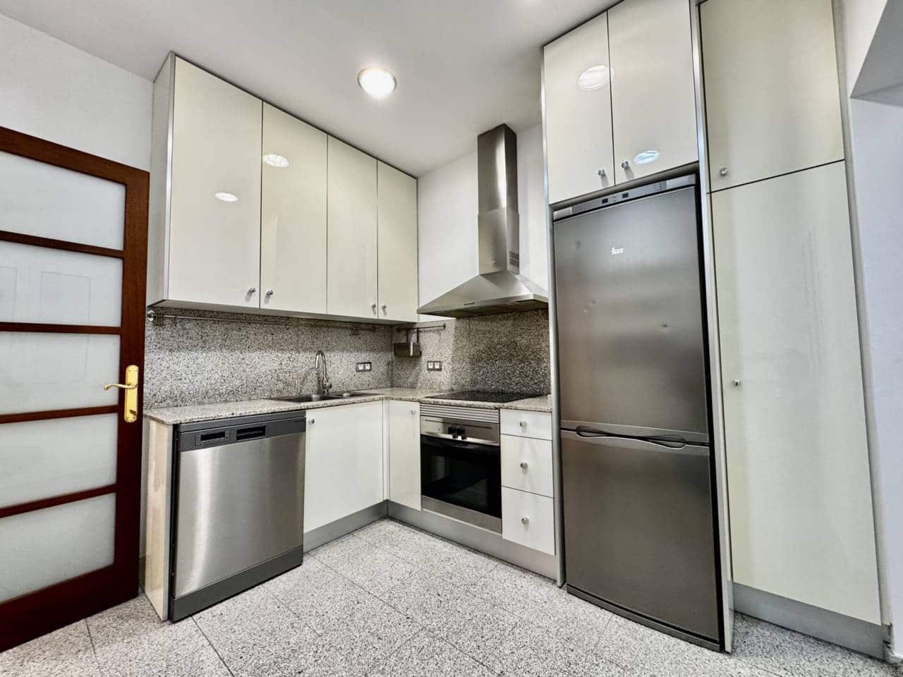 3 soverom Leilighet til leie i Palma de Mallorca - € 1 875 (Ref: 9430751)