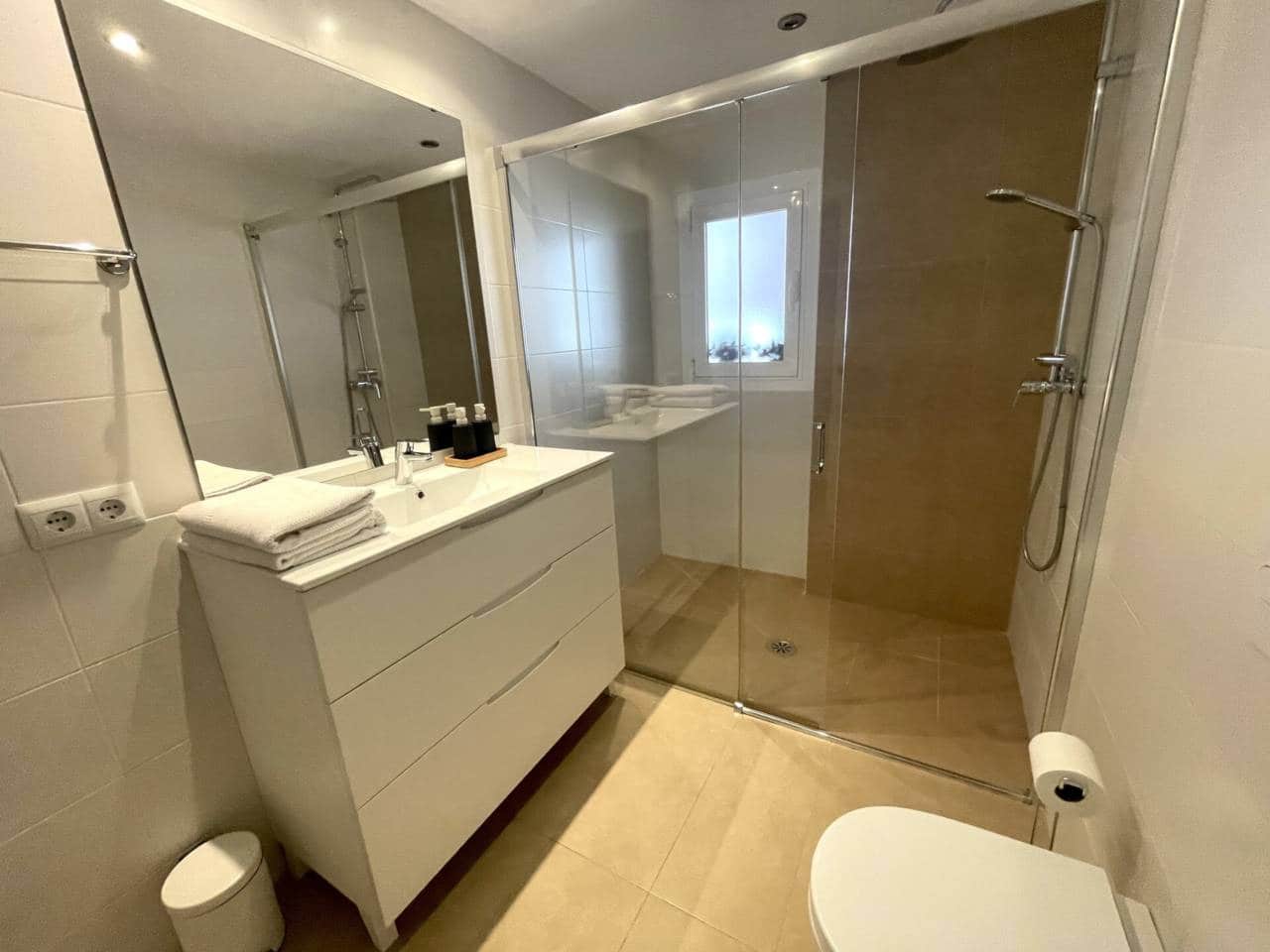 3 makuuhuone Kattohuoneisto vuokrattavana paikassa Palma de Mallorca - 2 160 € (Ref: 9441237)