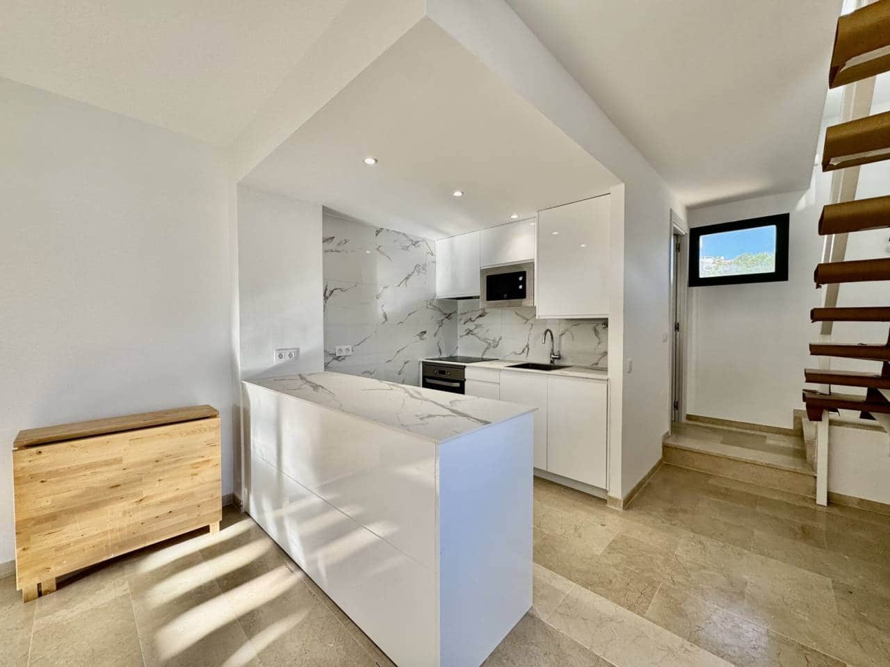 2 bedroom Flat for rent in Es Camp De Mar / El Camp De Mar with pool - € 2,200 (Ref: 9481691)