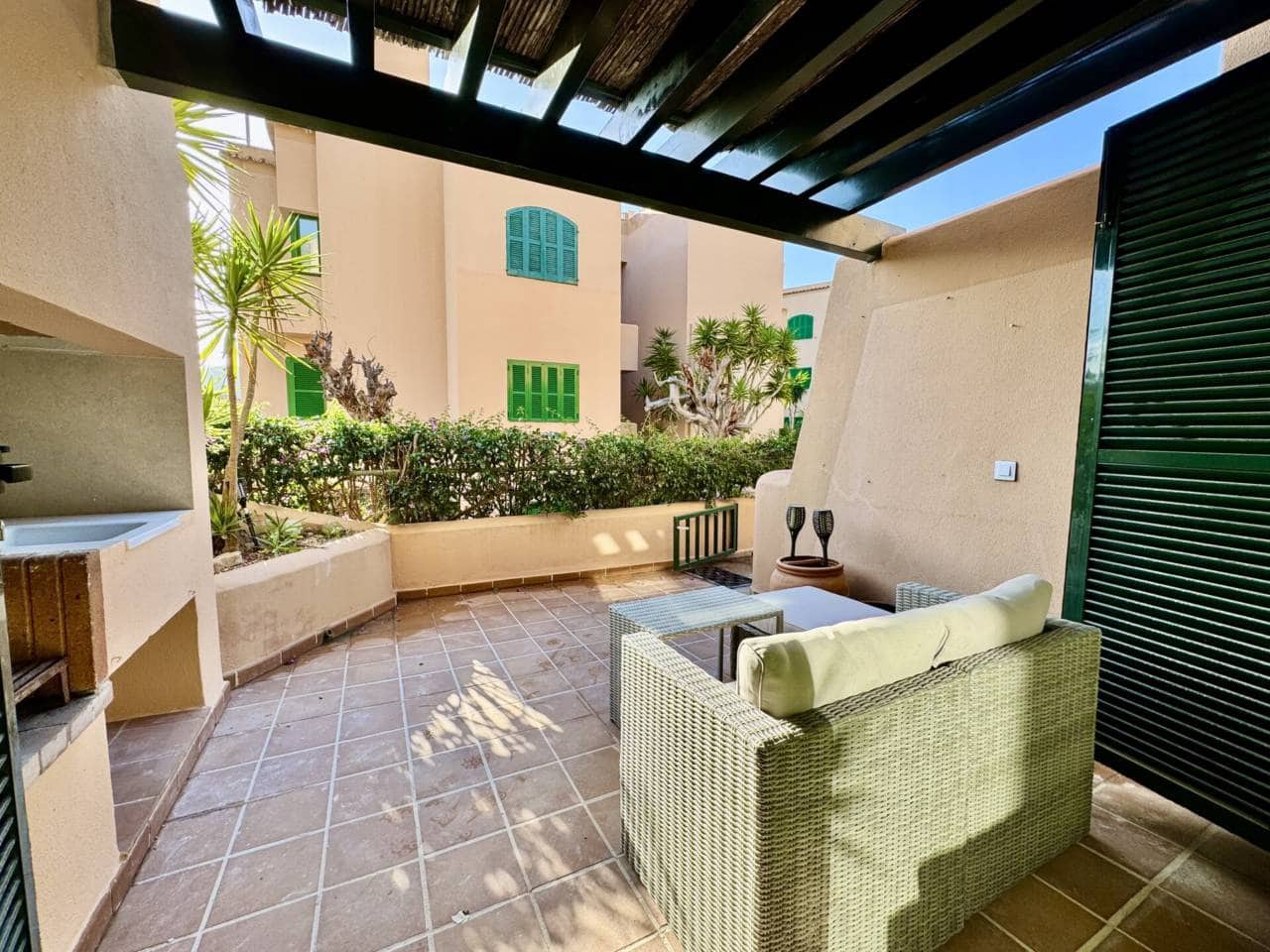 2 bedroom Flat for rent in Es Camp De Mar / El Camp De Mar with pool - € 2,200 (Ref: 9481691)