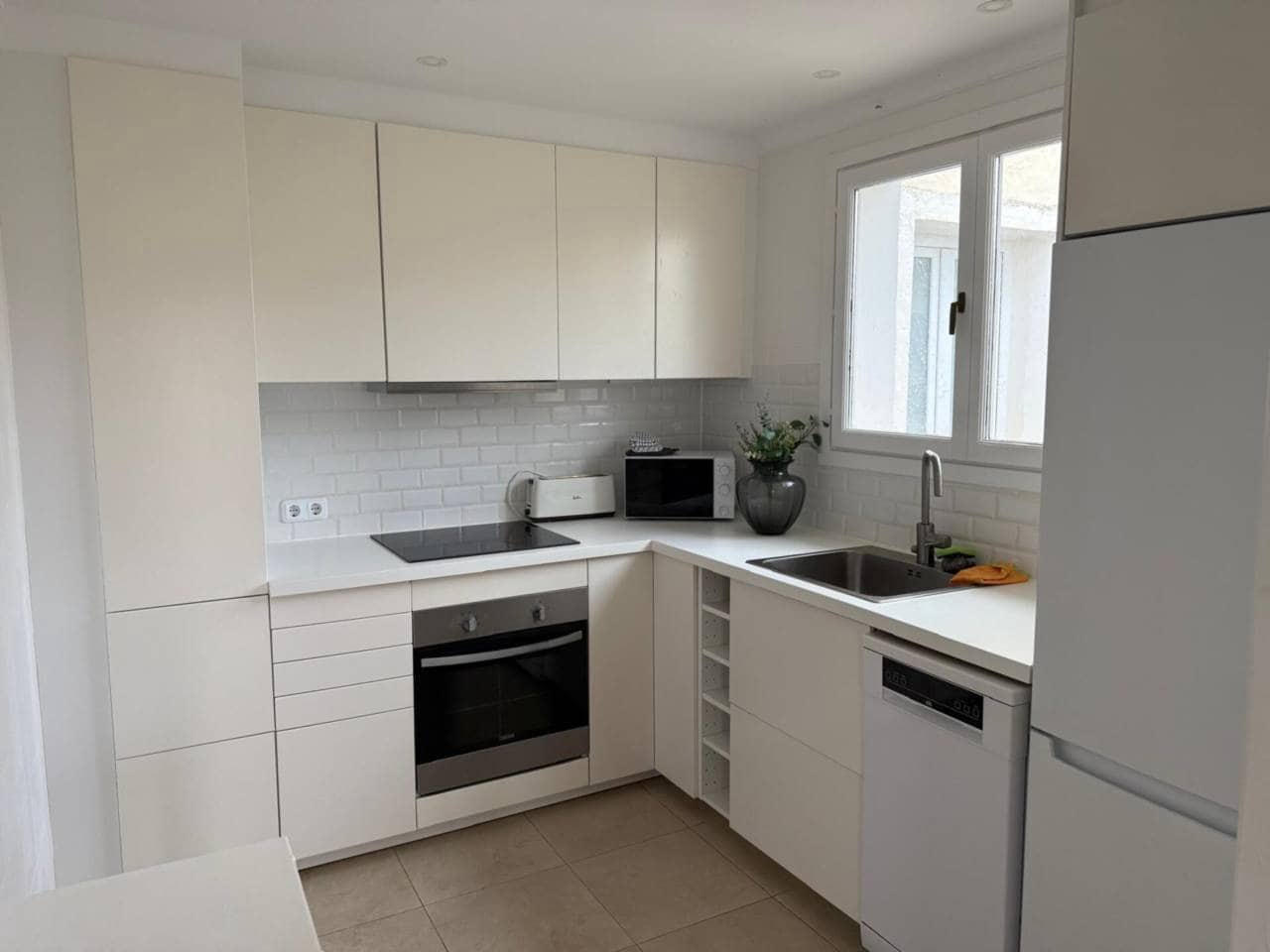 Piso de 1 habitación en Cancelada en alquiler con piscina garaje - 1.400 € (Ref: 9490976)