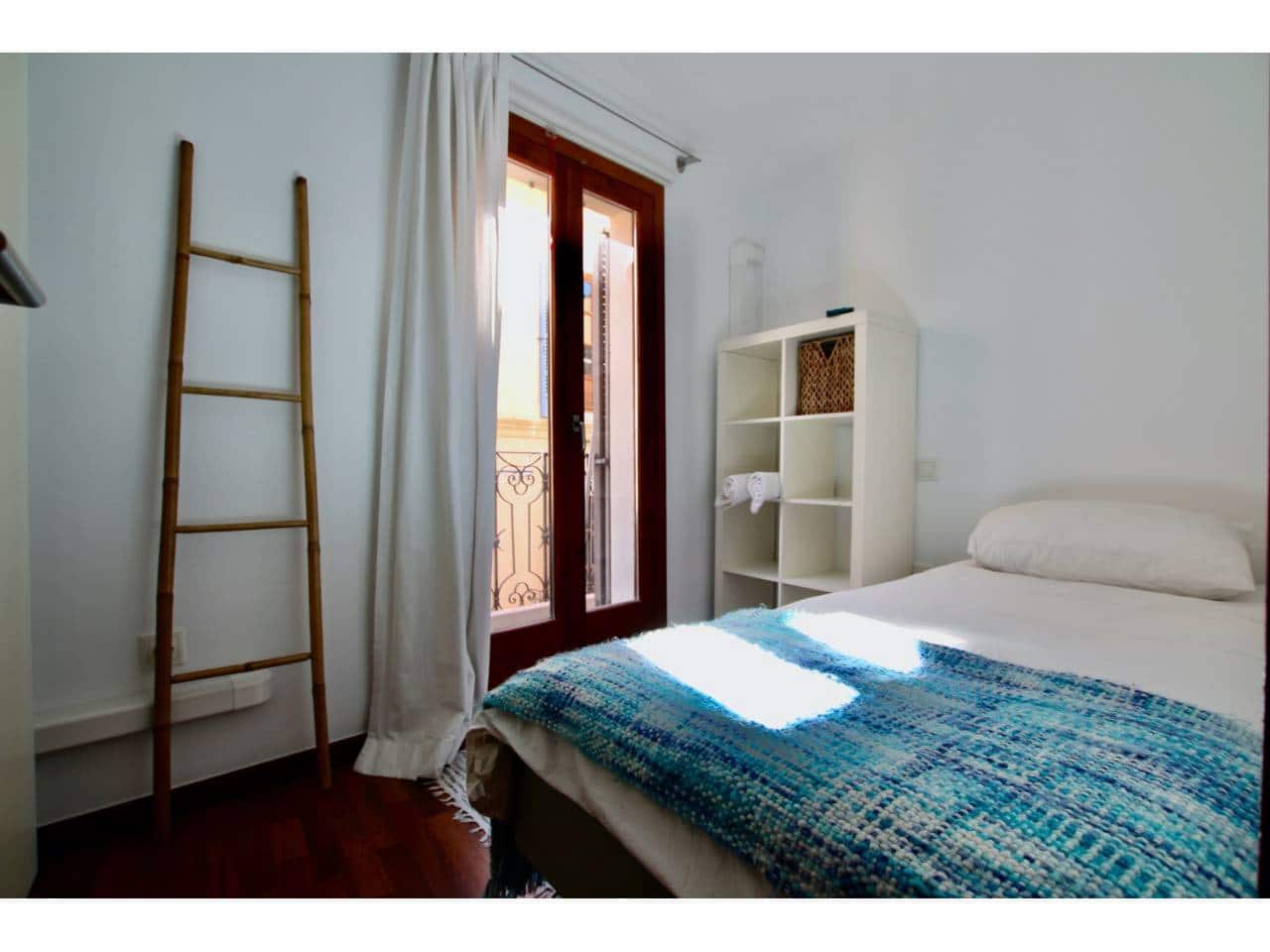 3 slaapkamer Flat te huur in Palma de Mallorca - € 1.750 (Ref: 9508102)