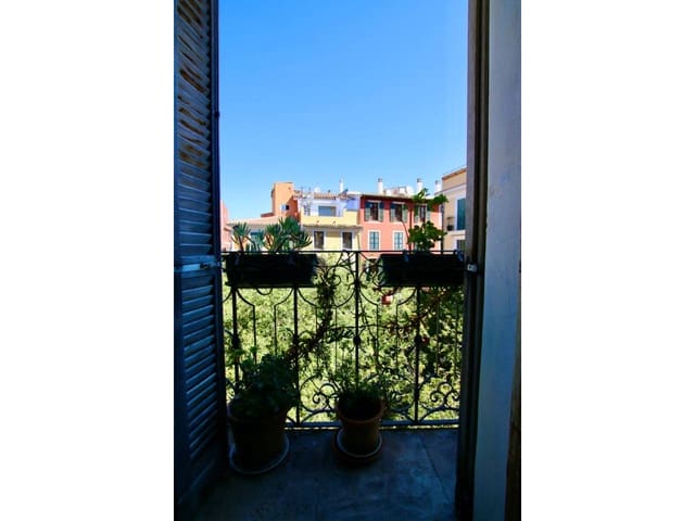 3 slaapkamer Flat te huur in Palma de Mallorca - € 1.750 (Ref: 9508102)