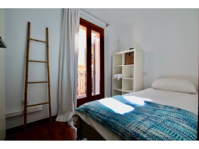 3 slaapkamer Flat te huur in Palma de Mallorca - € 1.750 (Ref: 9508102)