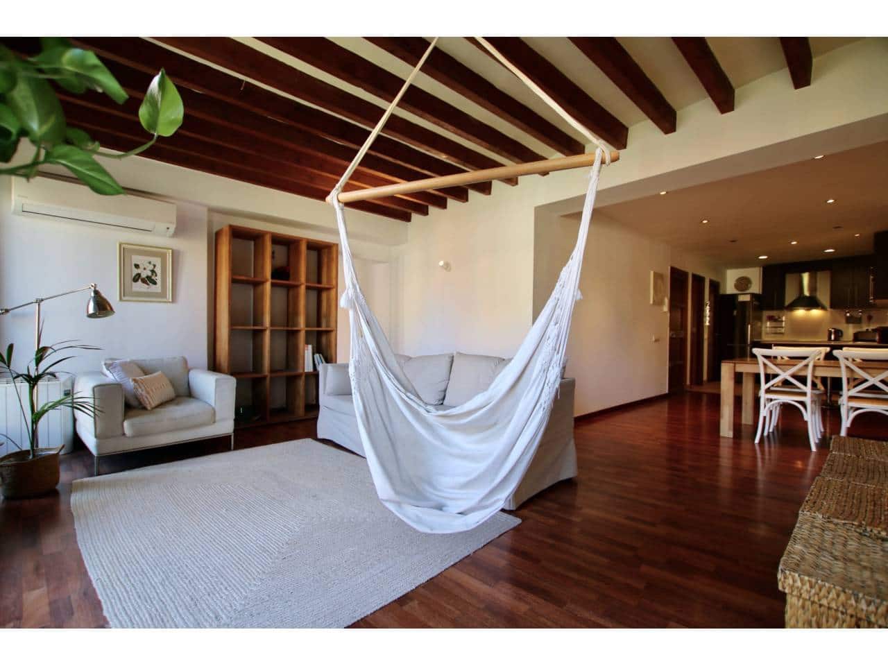 3 slaapkamer Flat te huur in Palma de Mallorca - € 1.750 (Ref: 9508102)