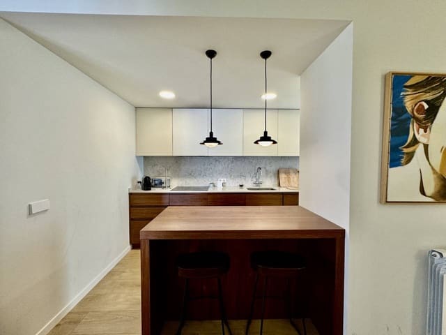 3 slaapkamer Flat te huur in Palma de Mallorca met garage - € 1.900 (Ref: 9508103)