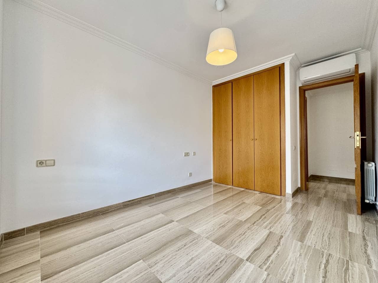 4 bedroom Flat for rent in Palma de Mallorca with pool garage - € 2,600 (Ref: 9511980)