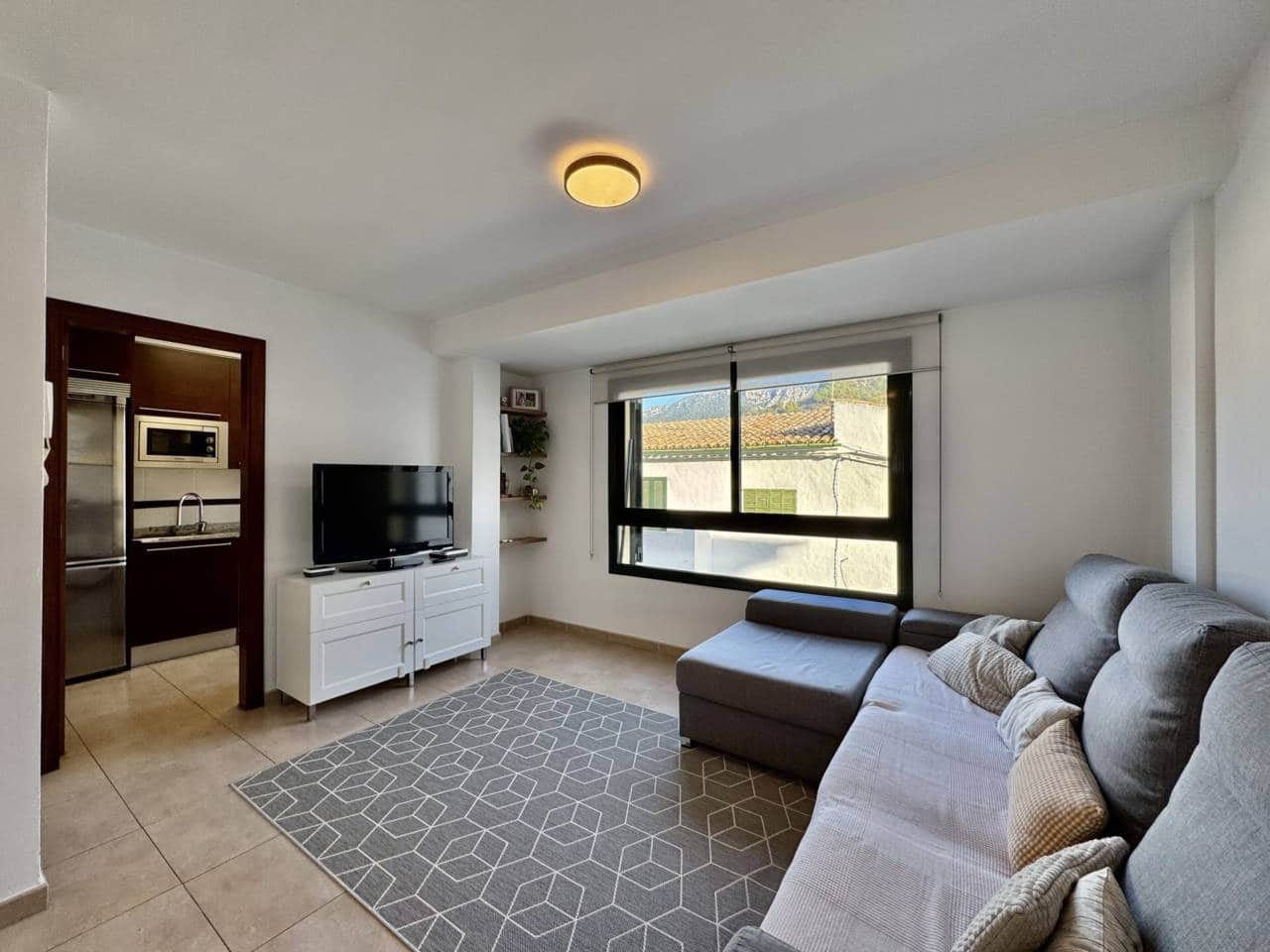 3 Zimmer Reihenhaus zu vermieten in Bunyola mit Garage - 2.000 € (Ref: 9518297)