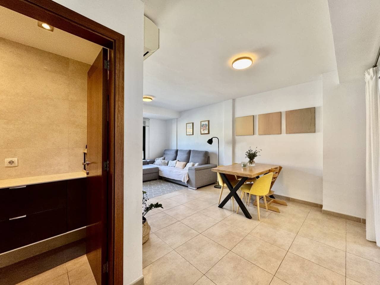 3 Zimmer Reihenhaus zu vermieten in Bunyola mit Garage - 2.000 € (Ref: 9518297)