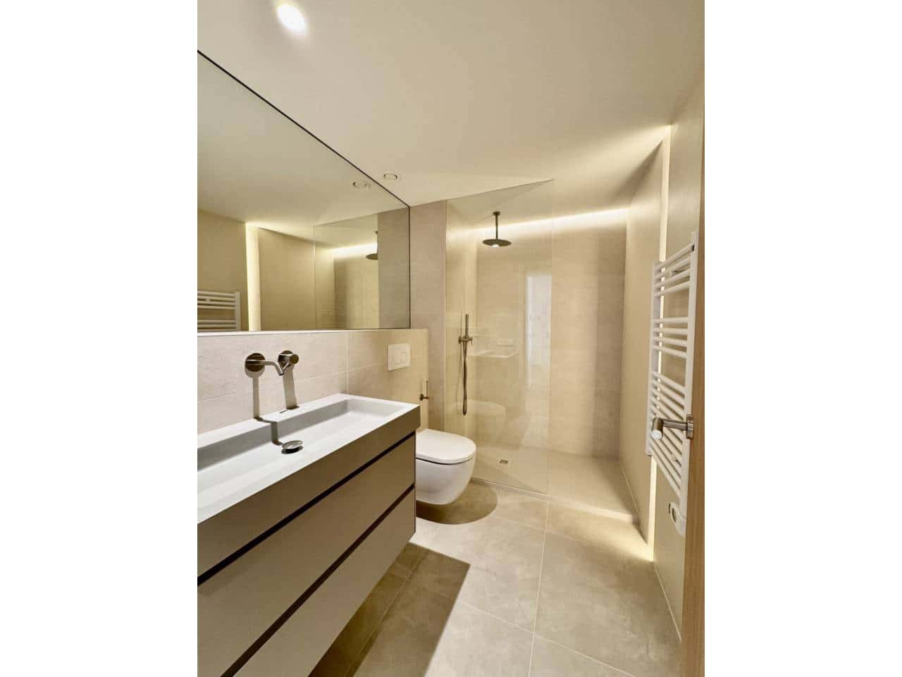 2 bedroom Flat for rent in Palma de Mallorca - € 3,000 (Ref: 9523794)