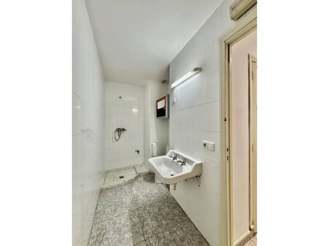 3 soverom Kommersiell til leie i Palma de Mallorca - € 1 500 (Ref: 9542872)