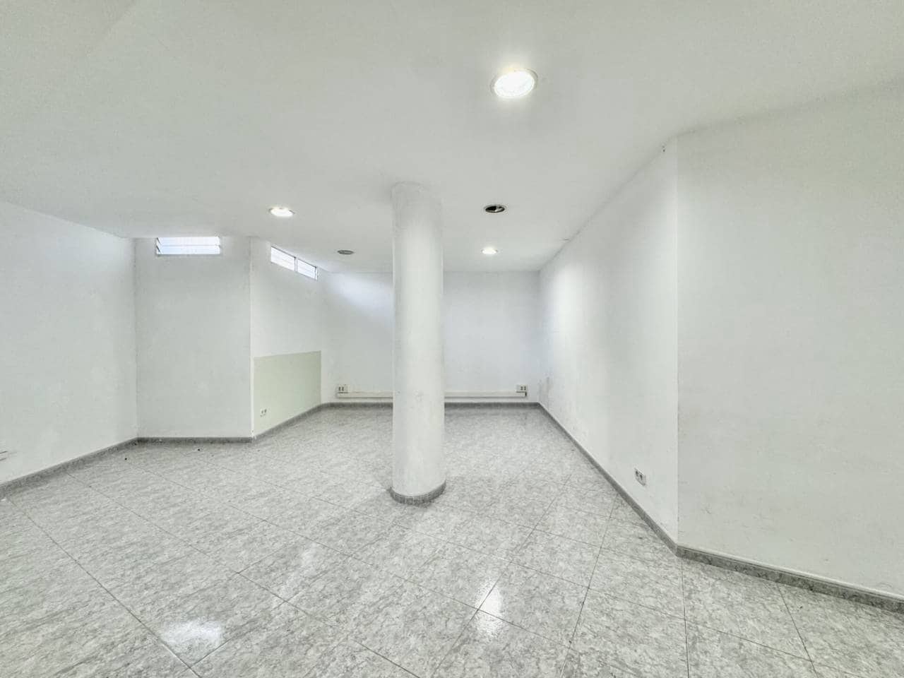 3 soveværelse Erhverv til leje i Palma de Mallorca - € 1.500 (Ref: 9542872)