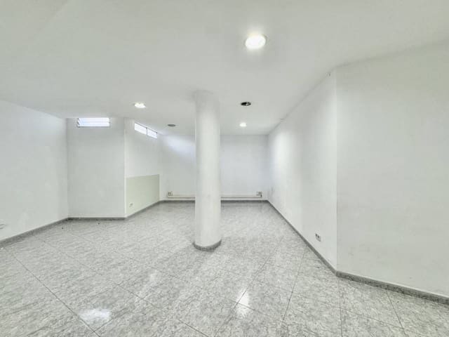 3 soverom Kommersiell til leie i Palma de Mallorca - € 1 500 (Ref: 9542872)