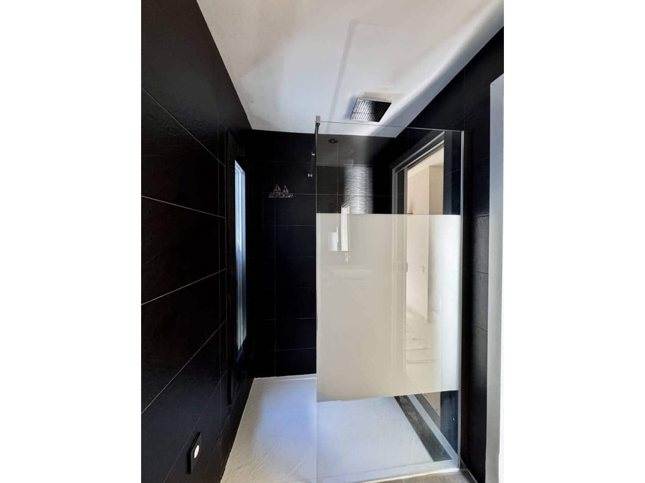 4 sypialnia Mieszkanie do wynajęcia w Calvia z basenem garażem - 2 700 € (Ref: 9570370)