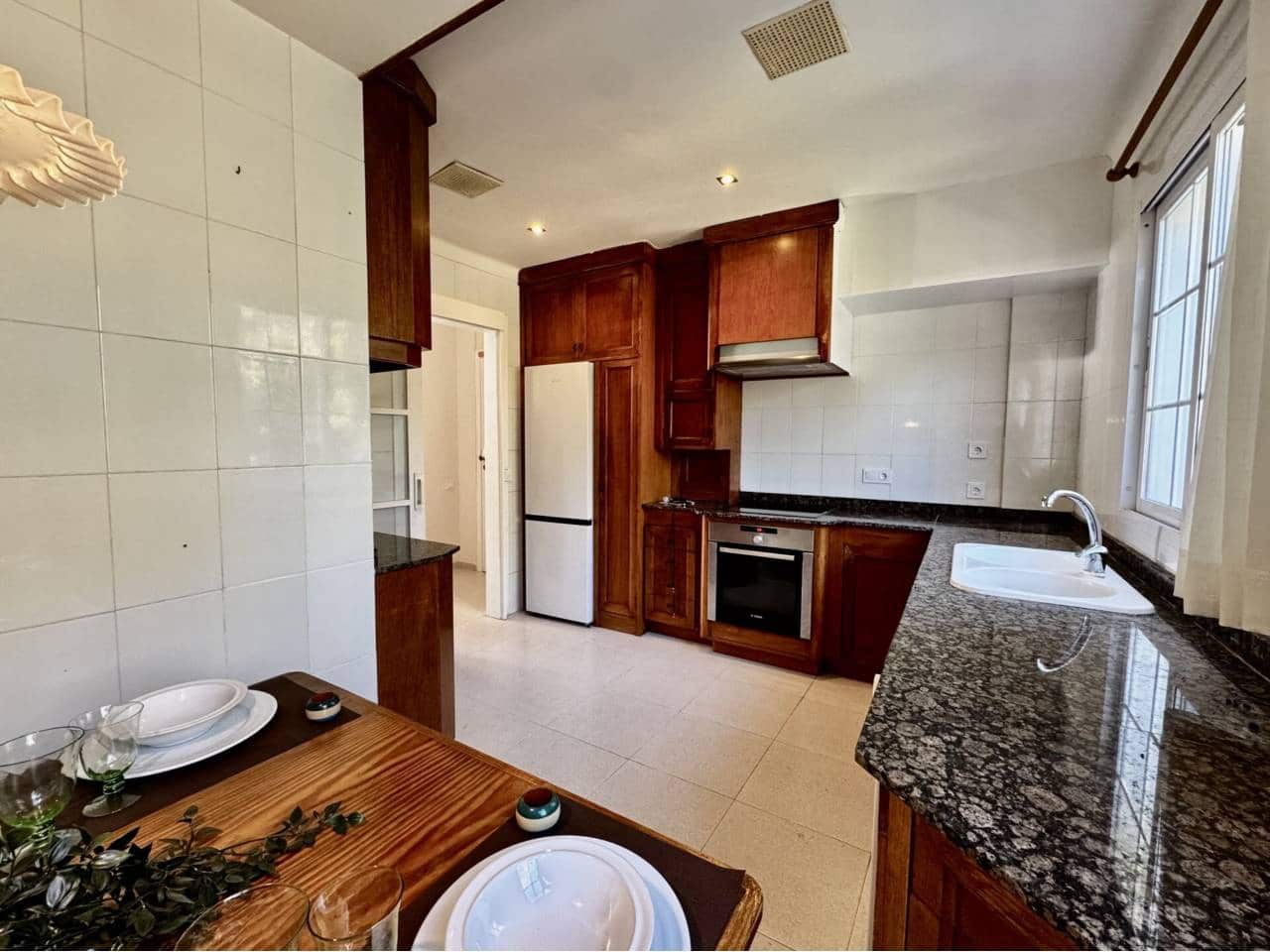 4 sypialnia Mieszkanie do wynajęcia w Calvia z basenem garażem - 2 700 € (Ref: 9570370)