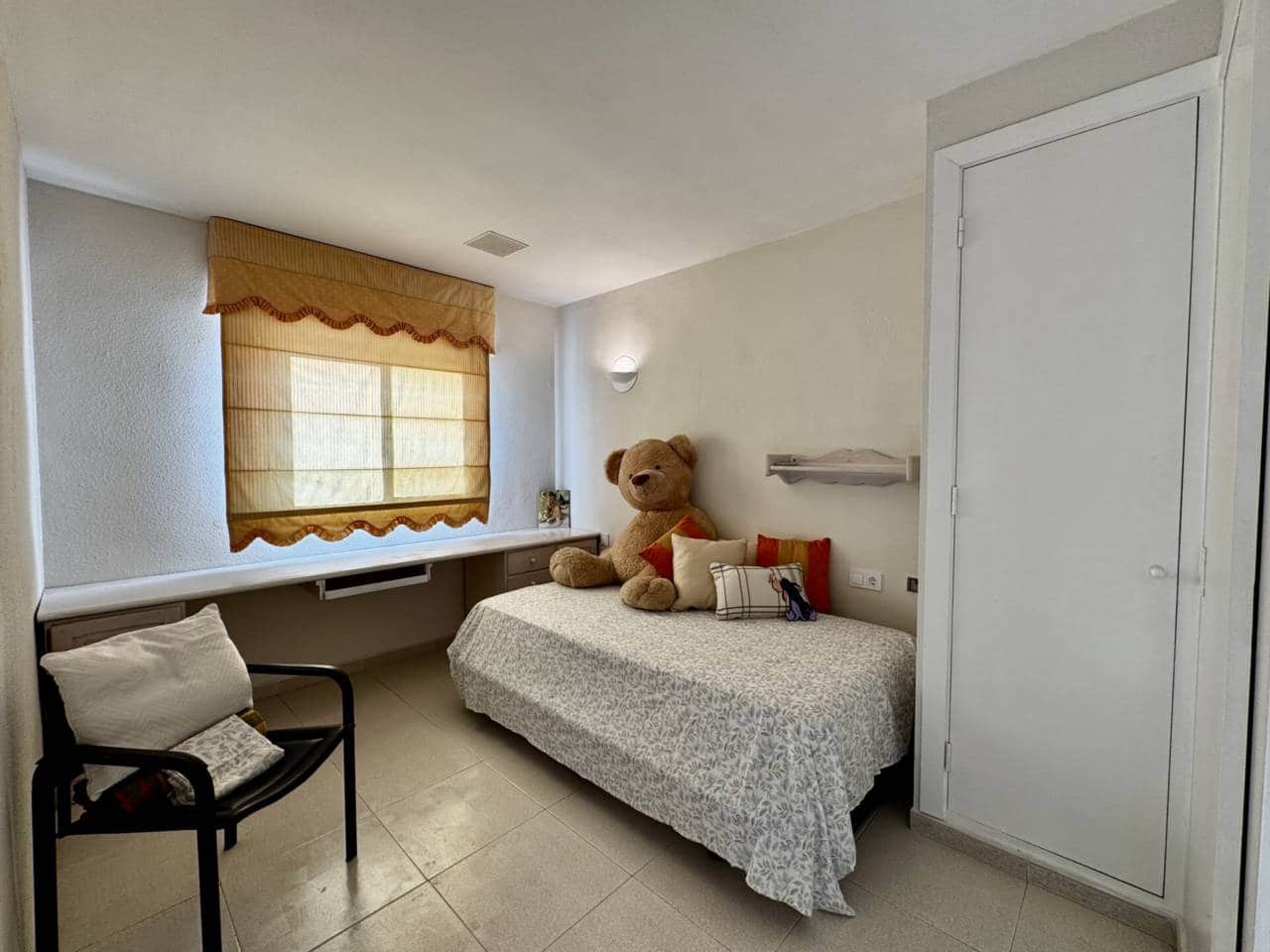 4 sypialnia Mieszkanie do wynajęcia w Calvia z basenem garażem - 2 700 € (Ref: 9570370)