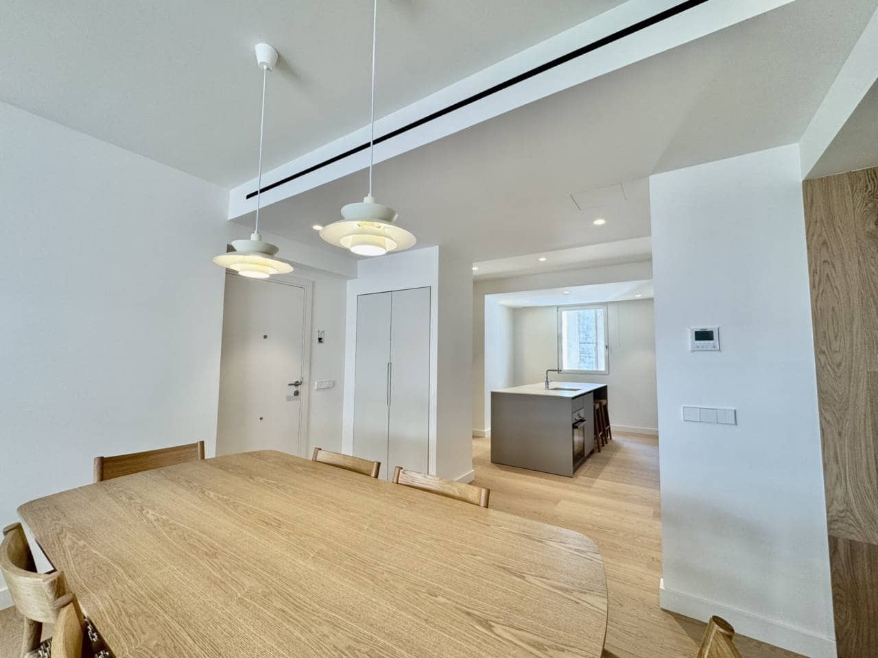 2 soveværelse Lejlighed til leje i Palma de Mallorca - € 3.000 (Ref: 9570371)