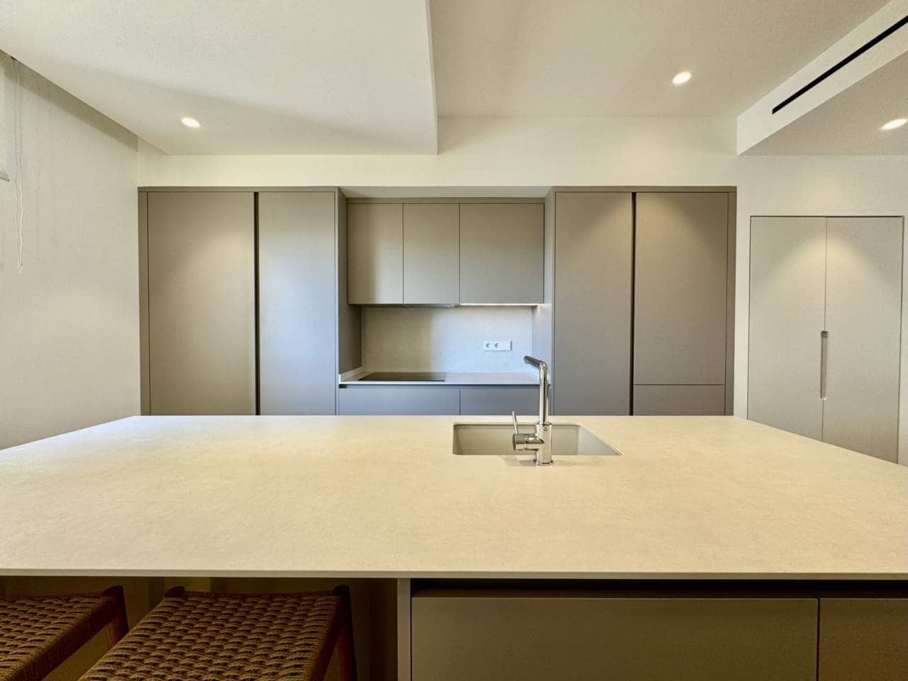 2 soveværelse Lejlighed til leje i Palma de Mallorca - € 3.000 (Ref: 9570371)