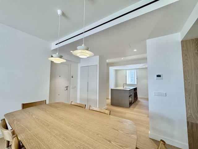 2 soveværelse Lejlighed til leje i Jaume III, Palma de Mallorca - € 3.000 (Ref: 9570371)