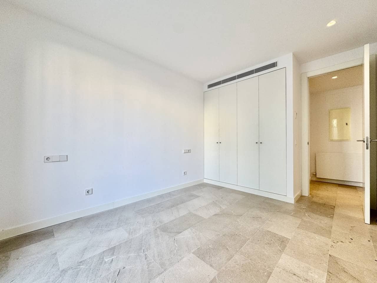 4 Zimmer Wohnung zu vermieten in Palma de Mallorca mit Garage - 2.600 € (Ref: 9575463)