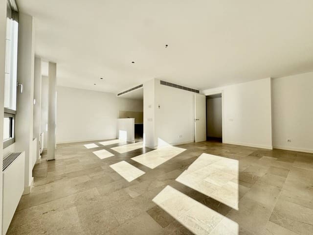 4 soverom Leilighet til leie i Palma de Mallorca med garasje - € 2 600 (Ref: 9575463)