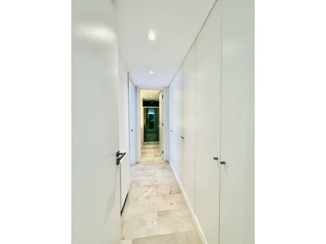 4 soverom Leilighet til leie i Palma de Mallorca med garasje - € 2 600 (Ref: 9575463)