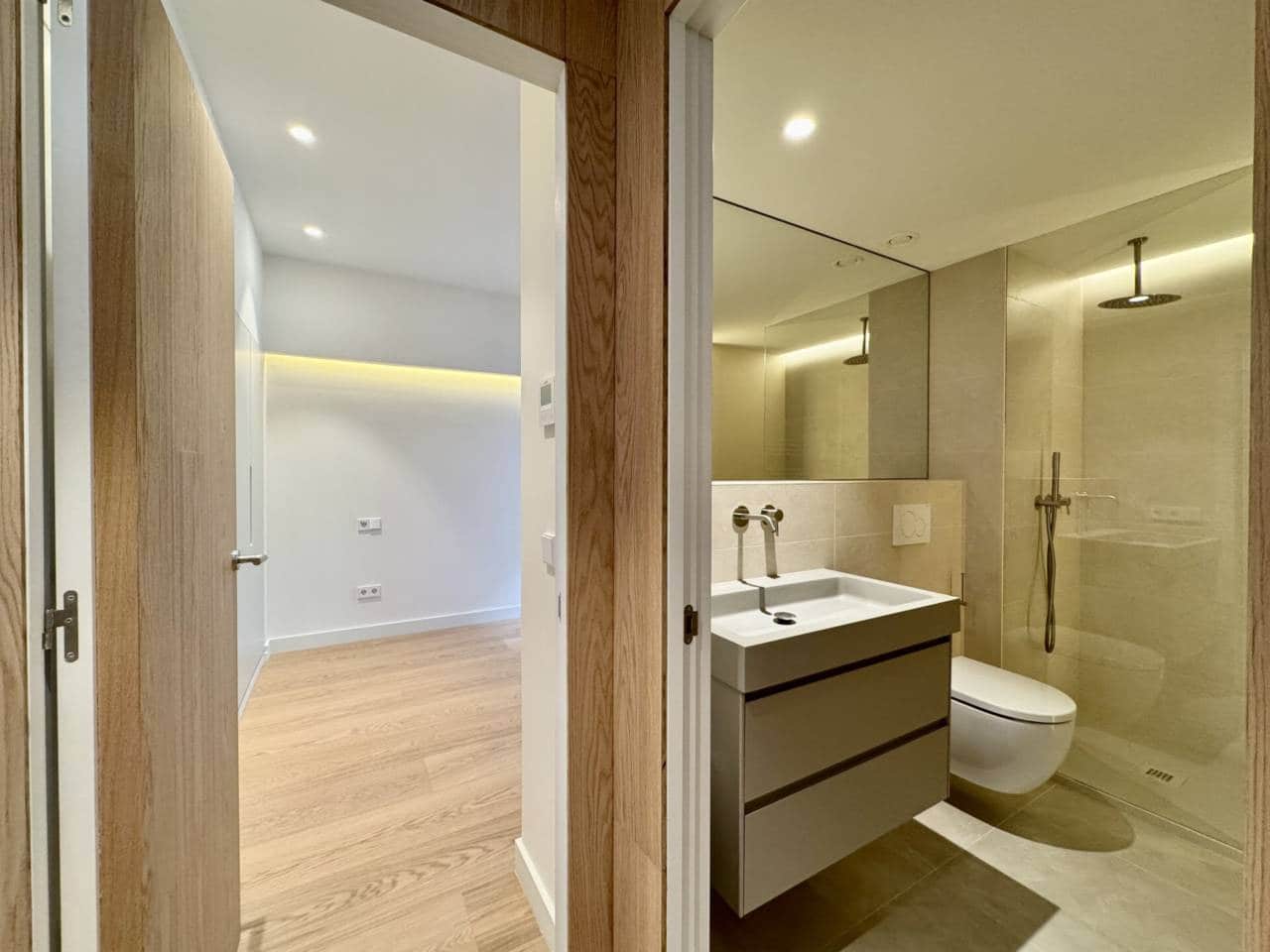 2 bedroom Flat for rent in Palma de Mallorca - € 2,750 (Ref: 9600834)