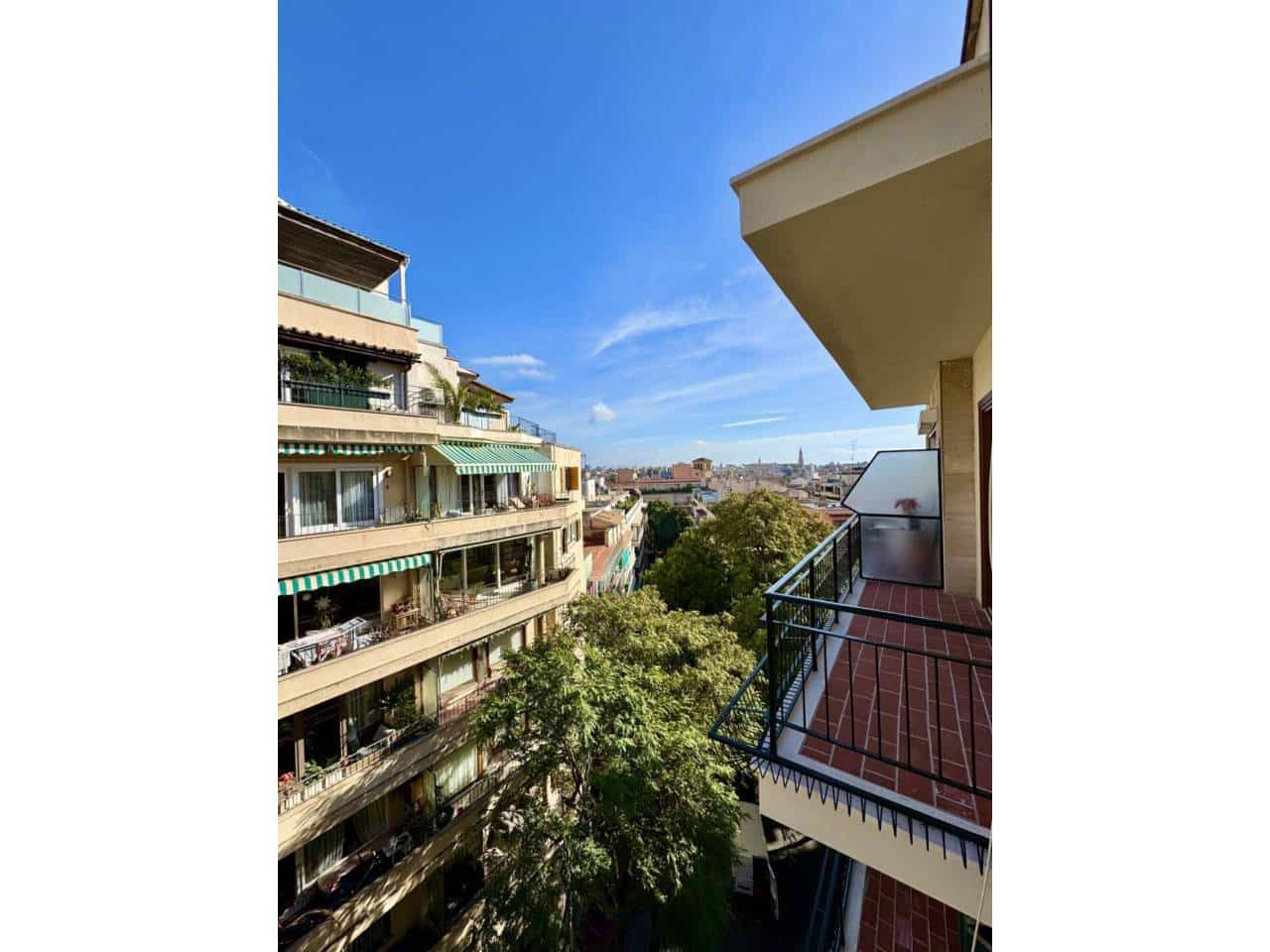 2 bedroom Flat for rent in Palma de Mallorca - € 2,750 (Ref: 9600834)