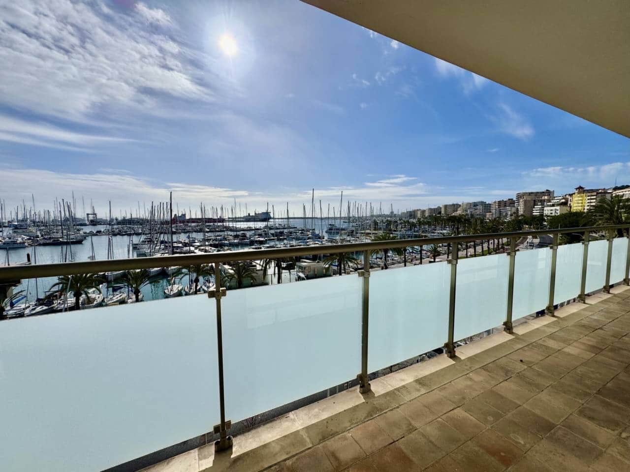 3 slaapkamer Penthouse te huur in Palma de Mallorca met garage - € 2.800 (Ref: 9607057)
