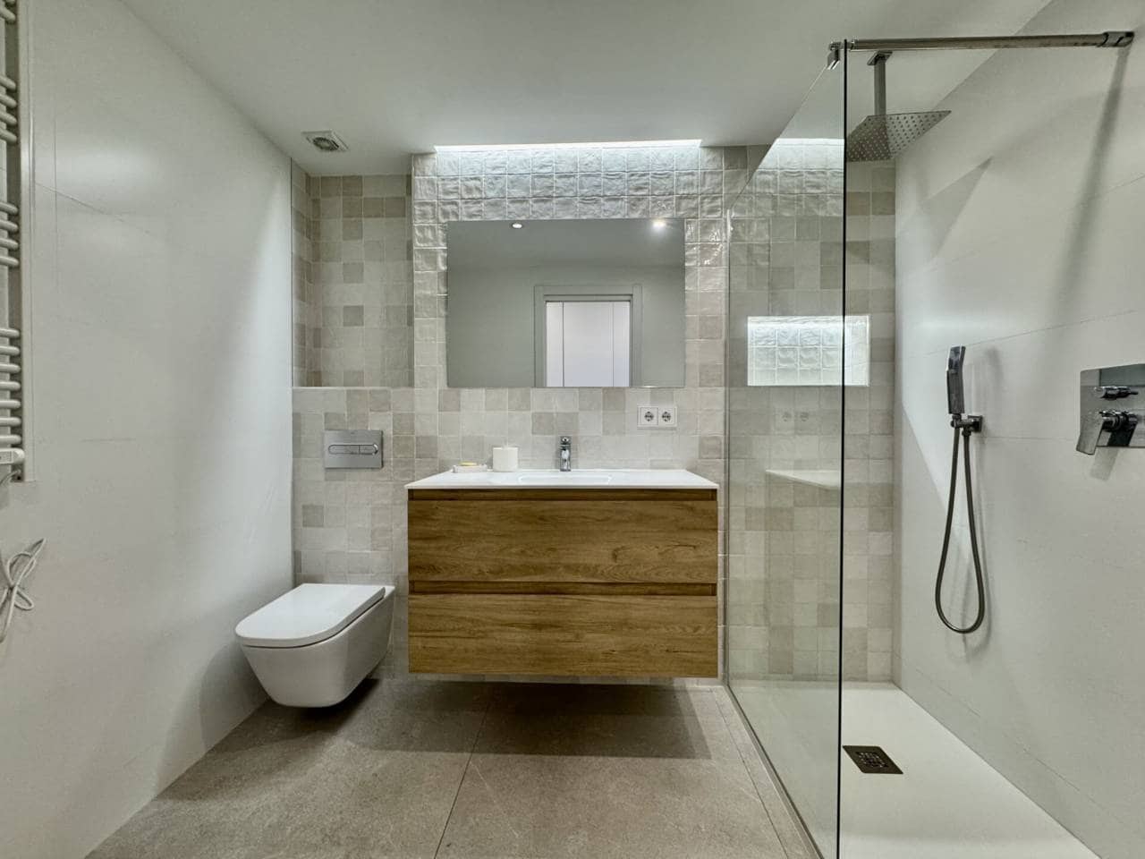 3 soverom Leilighet til leie i Palma de Mallorca - € 2 200 (Ref: 9629569)