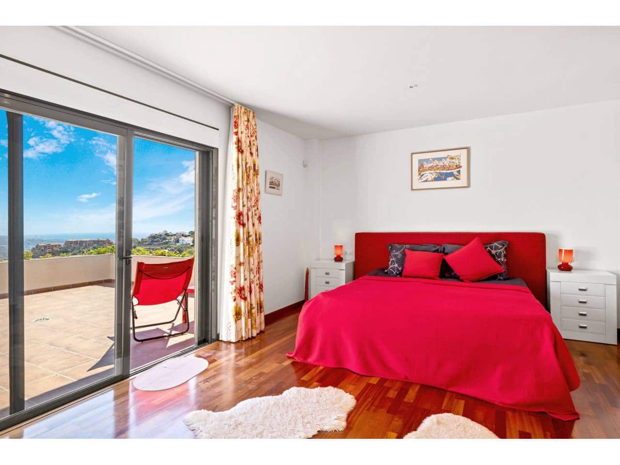 6 slaapkamer Villa te koop in Ojen met zwembad garage - € 2.100.000 (Ref: 9646770)