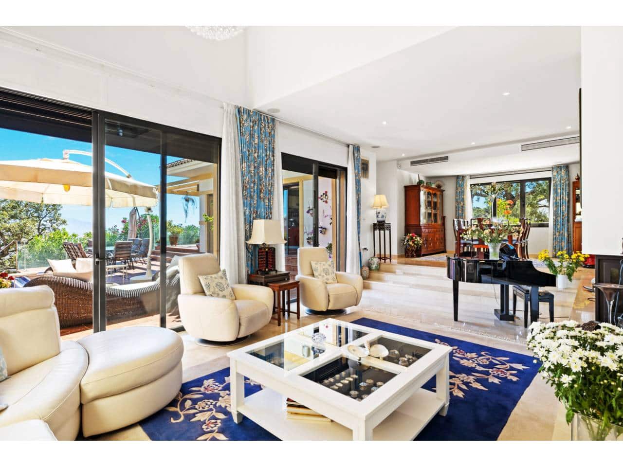 6 slaapkamer Villa te koop in Ojen met zwembad garage - € 2.100.000 (Ref: 9646770)