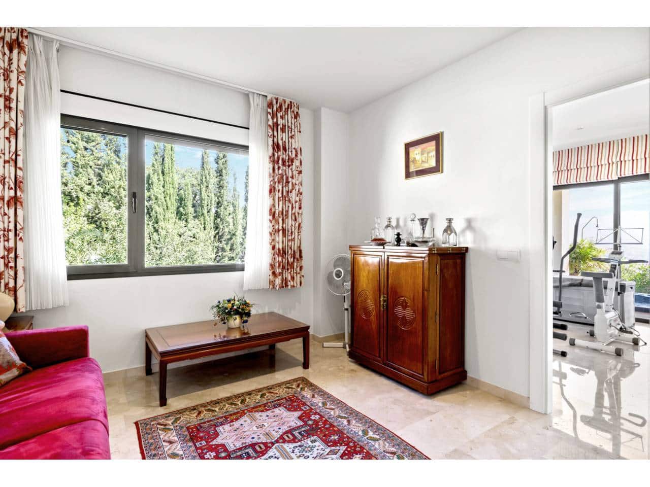 6 slaapkamer Villa te koop in Ojen met zwembad garage - € 2.100.000 (Ref: 9646770)